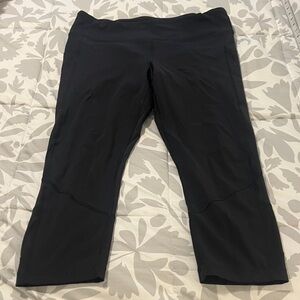 Lululemon Black Cropped Leggings Sz 10